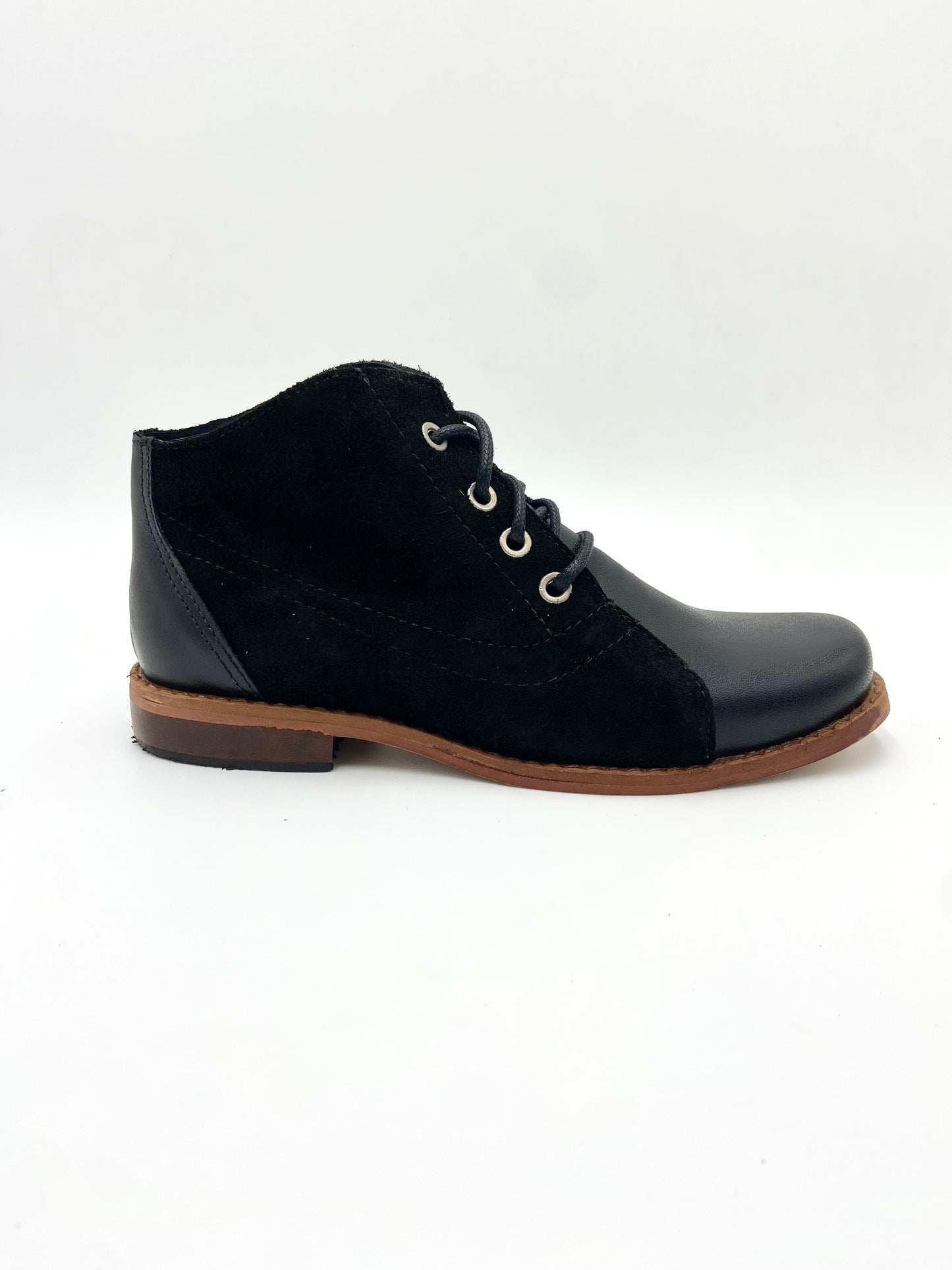 Kennedy Cuero/Reno Negro