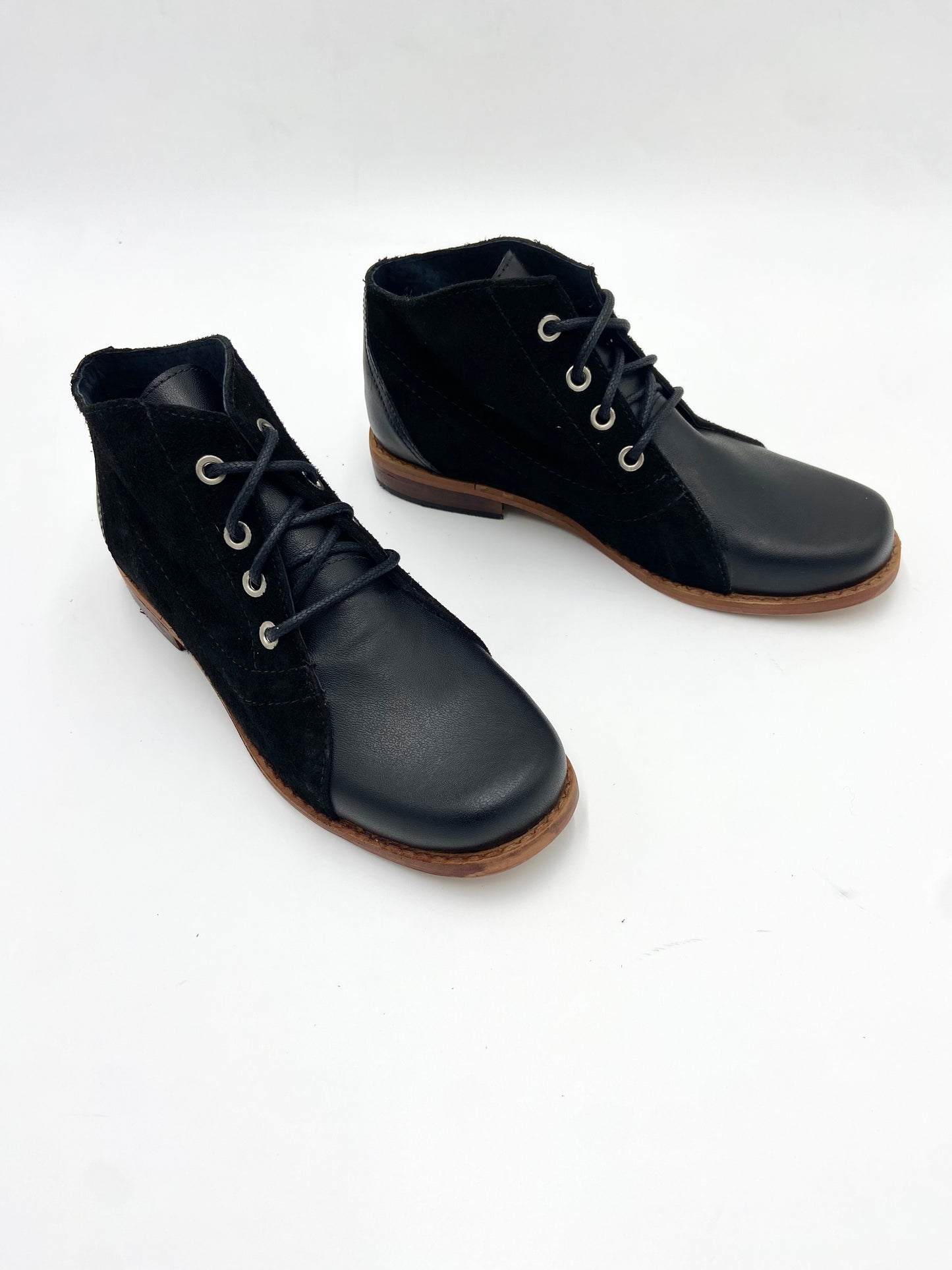 Kennedy Cuero/Reno Negro