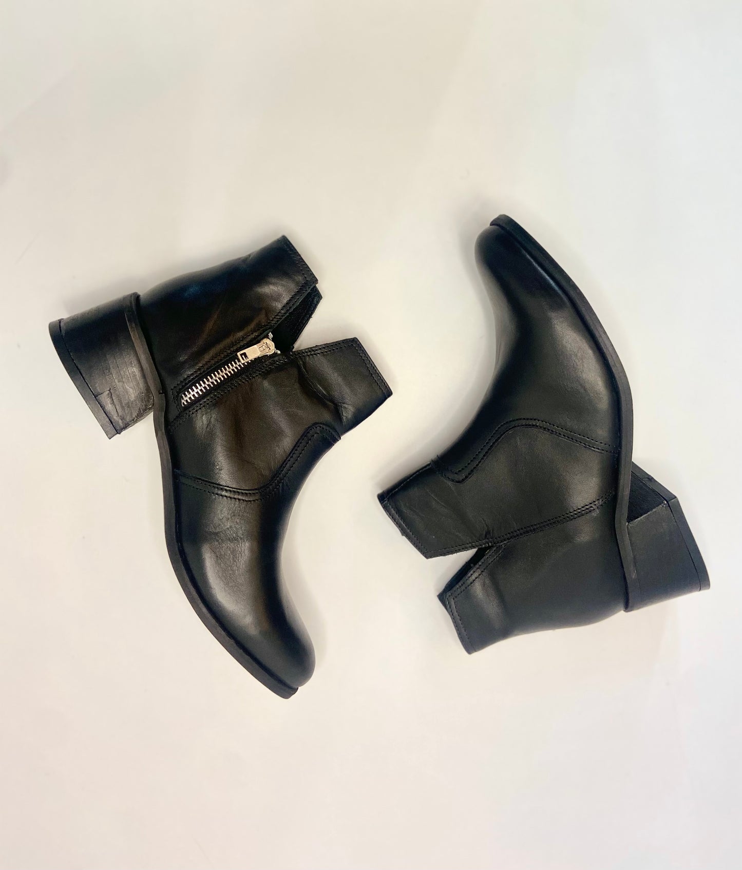 Viena Cuero Negro