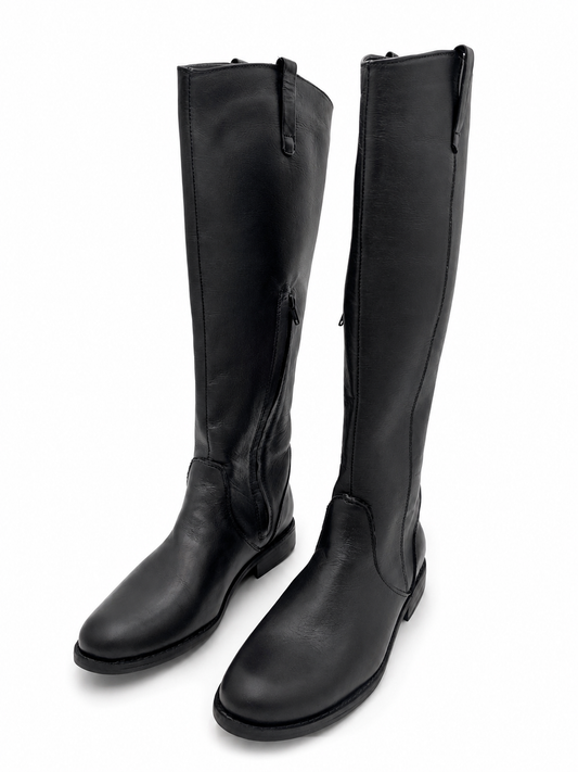 Botas altas de cuero negro