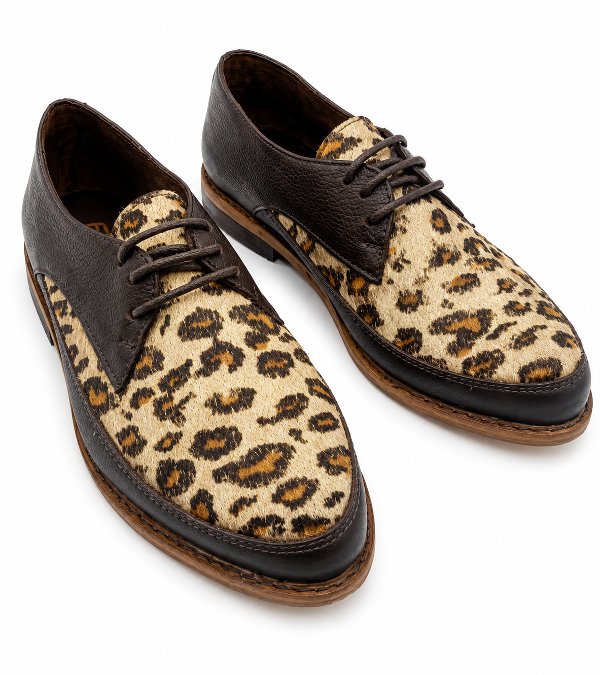 Mocasines de Cuero Café con Animal Print al Tono – Modelo 1453
