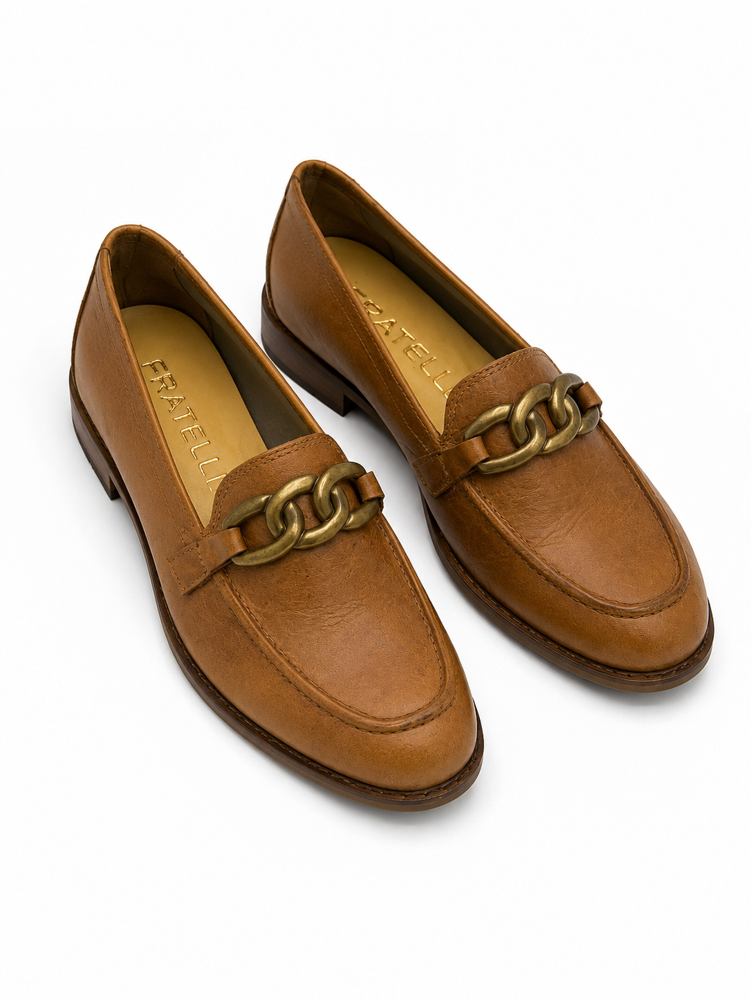 Mocasines de cuero camel con cadena dorada Fratelli