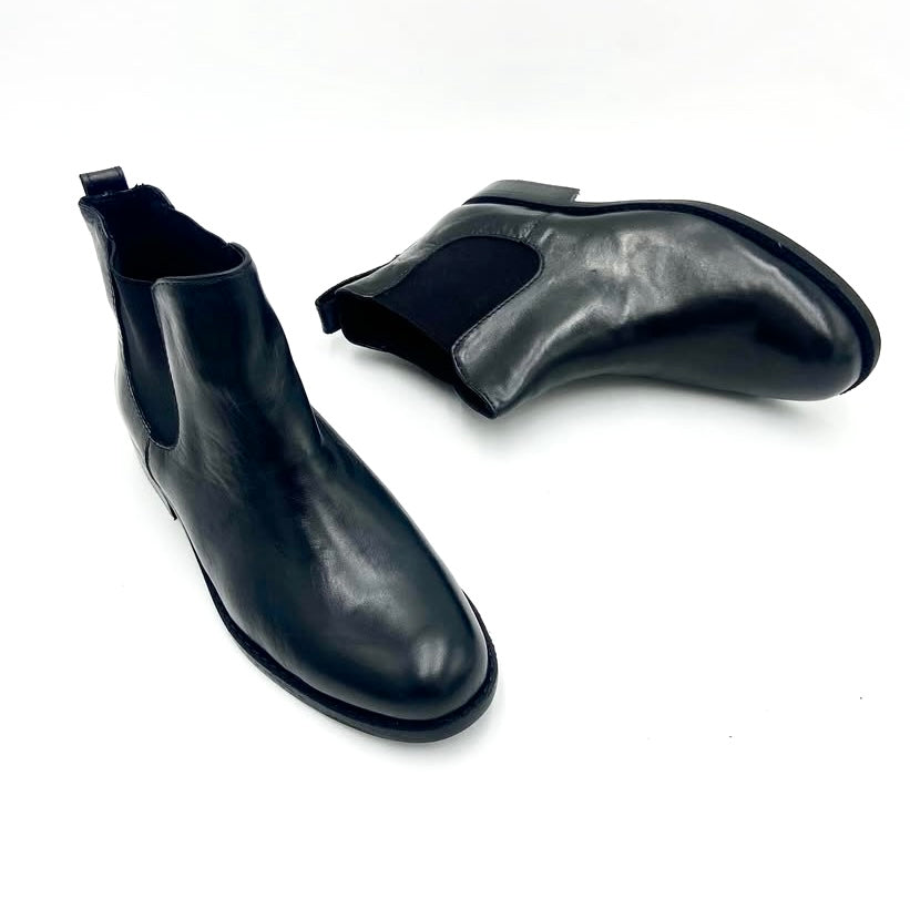 Beatle Cuero Negro